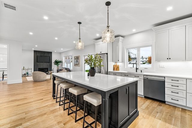 6 Callahan Drive, Woburn, MA 01801