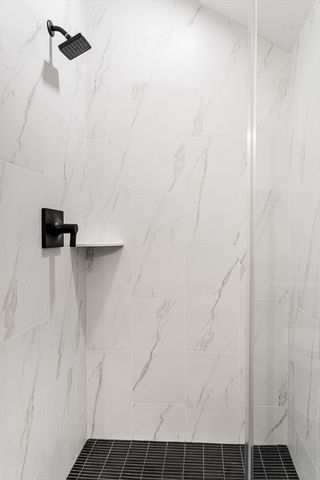 6 Callahan Drive, Woburn, MA 01801