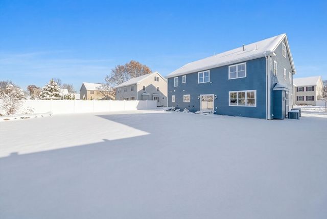 6 Callahan Drive, Woburn, MA 01801