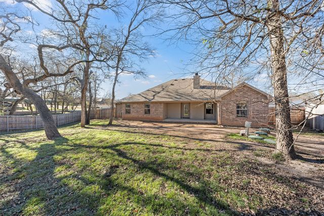 106 QUAIL Creek, Waco, TX 76705