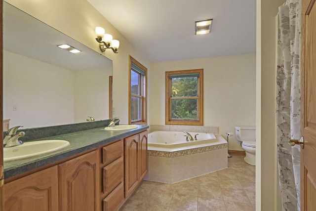 7004 286th AVENUE, Salem, WI 53168