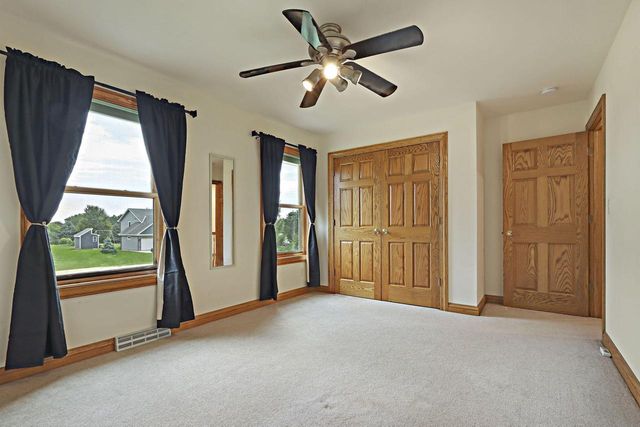 7004 286th AVENUE, Salem, WI 53168