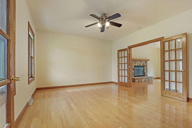 7004 286th AVENUE, Salem, WI 53168