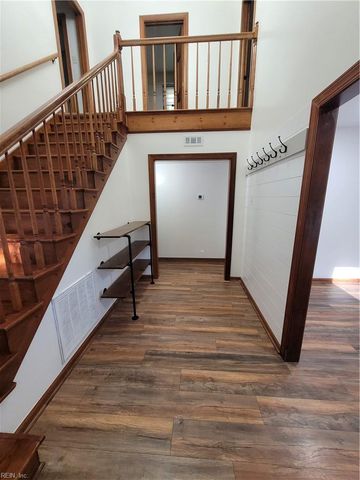 6495 Glenside CT, Gloucester, VA 23061