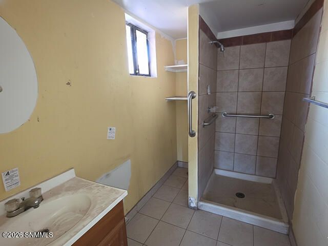 1209 S Locust Street, Las Cruces, NM 88001