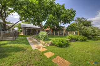 349 E South Street, New Braunfels, TX 78130