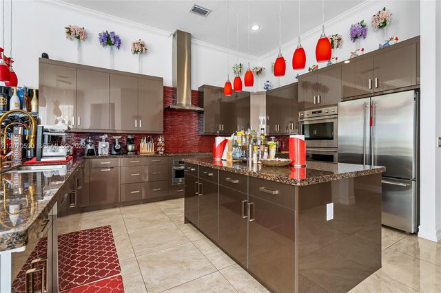 5703 N Sterling Ranch Drive, Davie, FL 33314