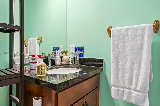 5703 N Sterling Ranch Drive, Davie, FL 33314