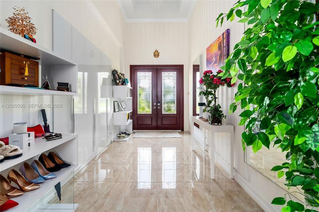 5703 N Sterling Ranch Drive, Davie, FL 33314