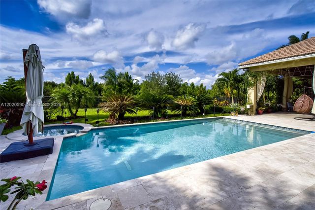 5703 N Sterling Ranch Drive, Davie, FL 33314