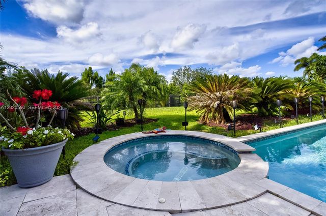 5703 N Sterling Ranch Drive, Davie, FL 33314