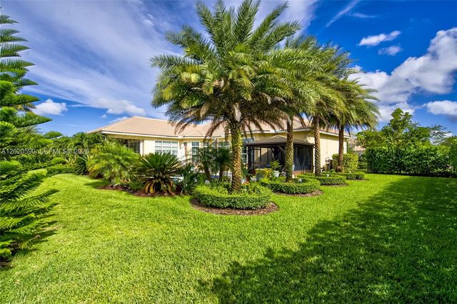 5703 N Sterling Ranch Drive, Davie, FL 33314