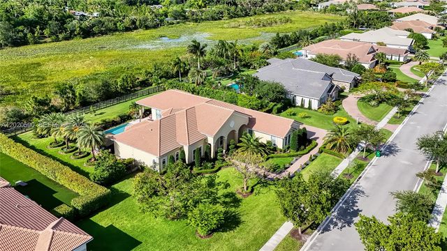 5703 N Sterling Ranch Drive, Davie, FL 33314