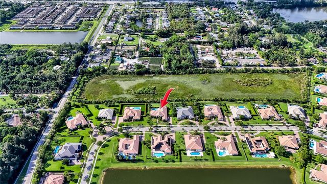 5703 N Sterling Ranch Drive, Davie, FL 33314