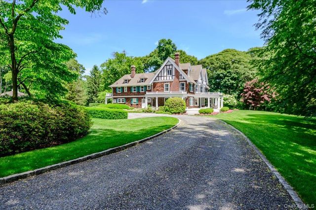 563 Asharoken Avenue, Northport, NY 11768