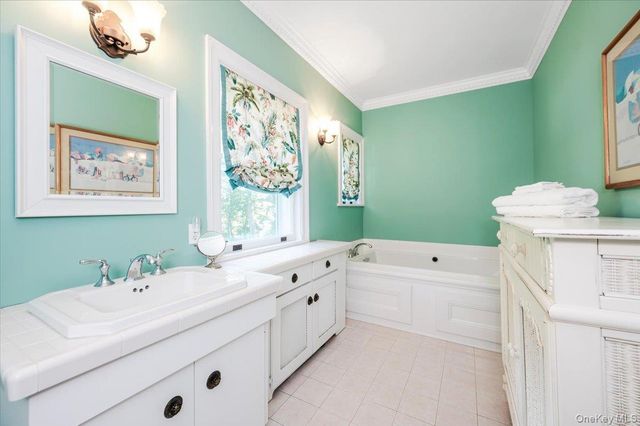 563 Asharoken Avenue, Northport, NY 11768