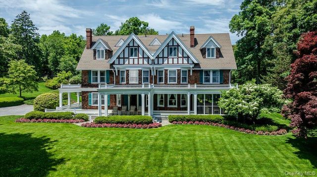 563 Asharoken Avenue, Northport, NY 11768