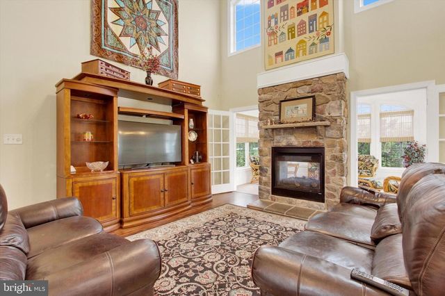 96 TYOAKA DR, Littlestown, PA 17340