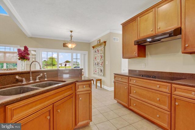 96 TYOAKA DR, Littlestown, PA 17340