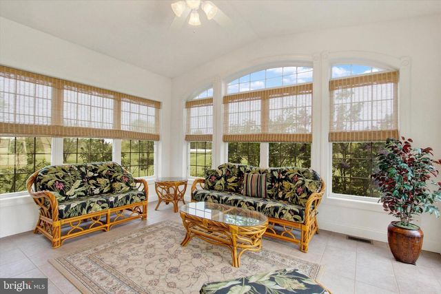 96 TYOAKA DR, Littlestown, PA 17340