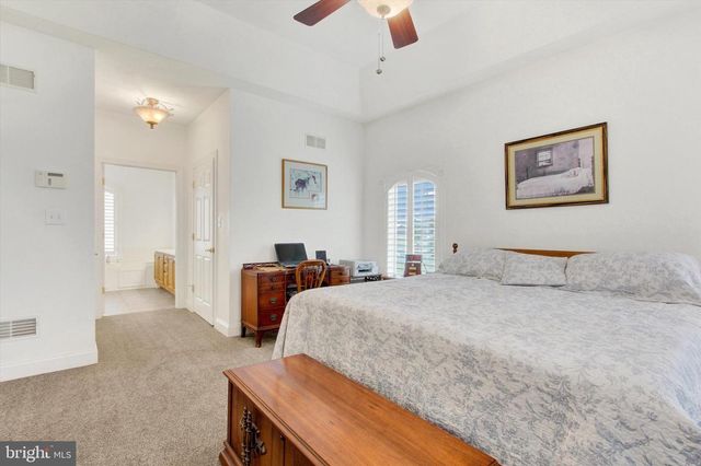 96 TYOAKA DR, Littlestown, PA 17340