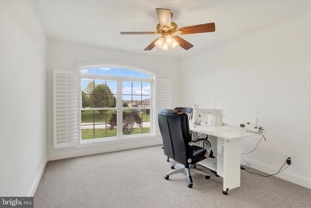96 TYOAKA DR, Littlestown, PA 17340