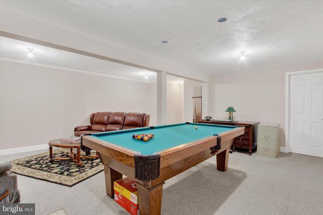 96 TYOAKA DR, Littlestown, PA 17340