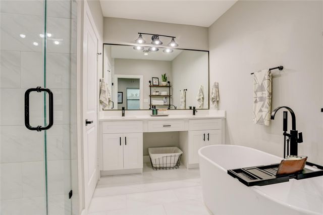 115 E 44th Street, Houston, TX 77018