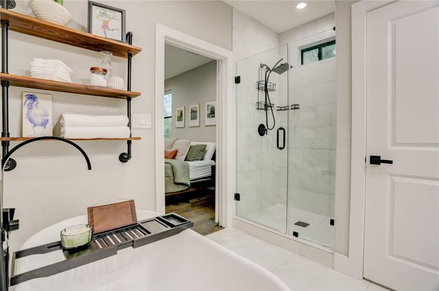 115 E 44th Street, Houston, TX 77018