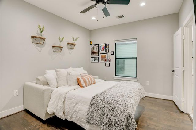 115 E 44th Street, Houston, TX 77018