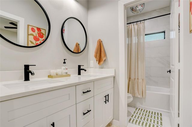 115 E 44th Street, Houston, TX 77018