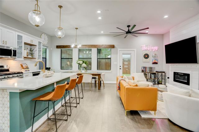 115 E 44th Street, Houston, TX 77018
