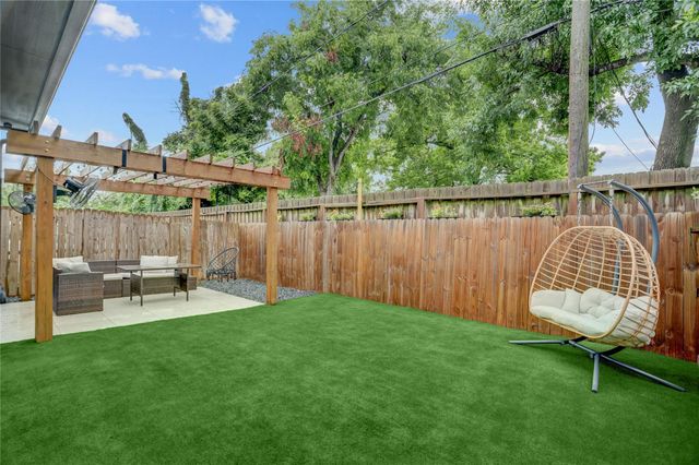 115 E 44th Street, Houston, TX 77018