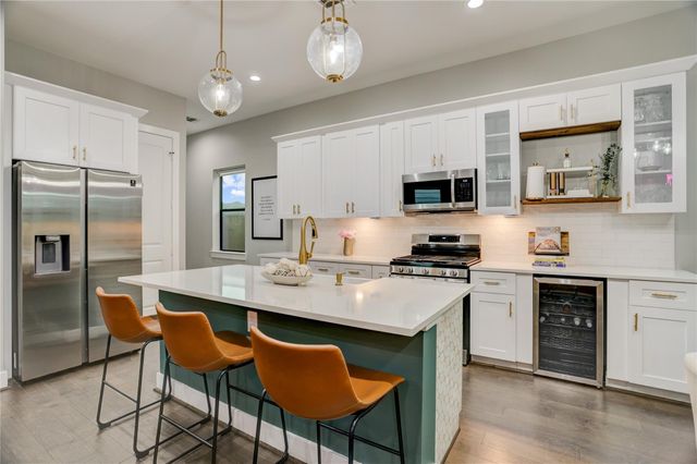 115 E 44th Street, Houston, TX 77018
