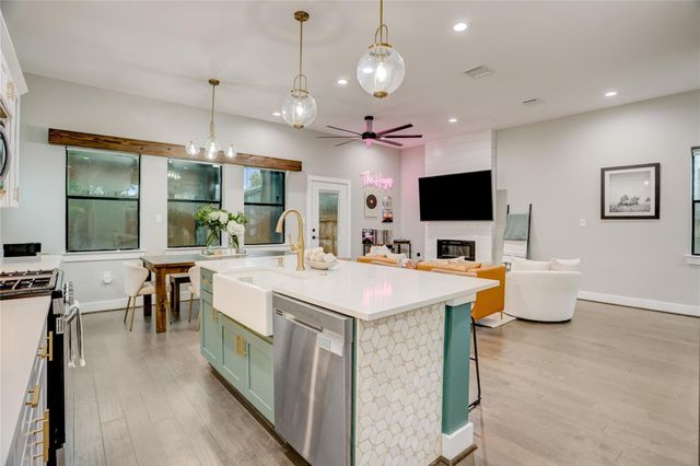 115 E 44th Street, Houston, TX 77018