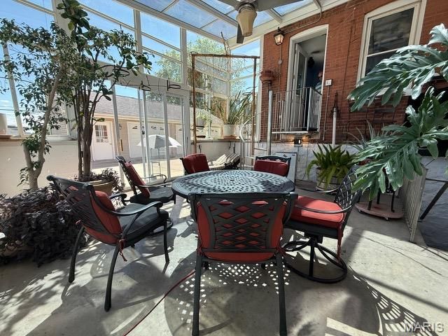 6120 Victoria Avenue, St Louis, MO 63139