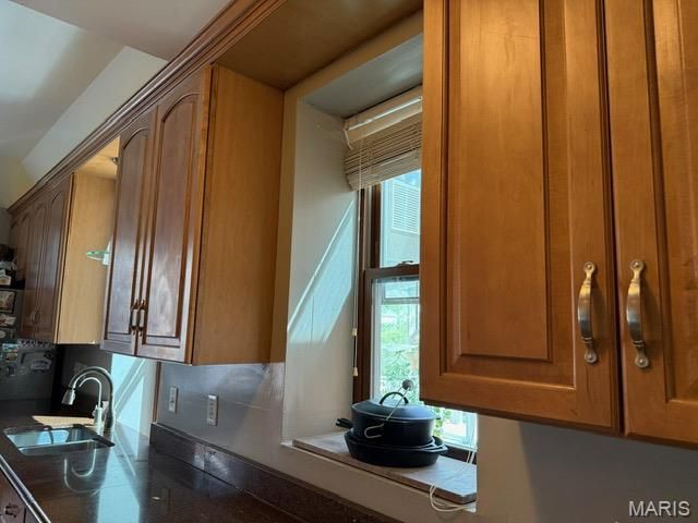 6120 Victoria Avenue, St Louis, MO 63139