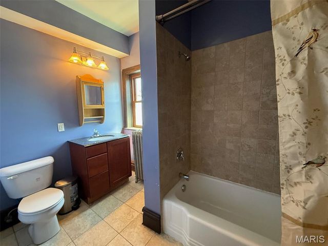 6120 Victoria Avenue, St Louis, MO 63139