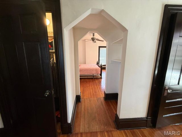 6120 Victoria Avenue, St Louis, MO 63139