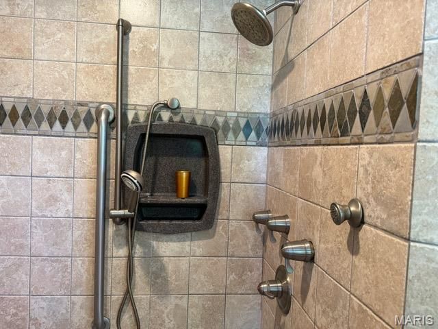 6120 Victoria Avenue, St Louis, MO 63139