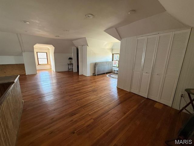6120 Victoria Avenue, St Louis, MO 63139
