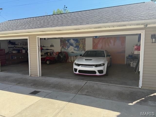 6120 Victoria Avenue, St Louis, MO 63139