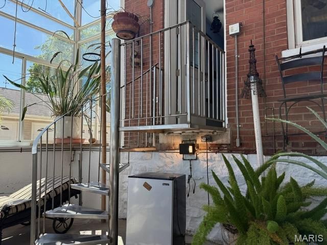 6120 Victoria Avenue, St Louis, MO 63139
