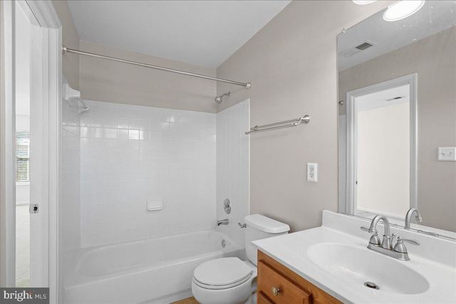 5730 ROCKSBURY LN, Woodbridge, VA 22193