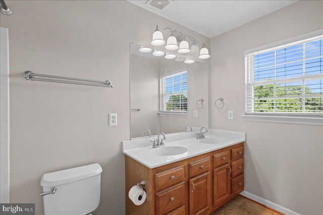 5730 ROCKSBURY LN, Woodbridge, VA 22193
