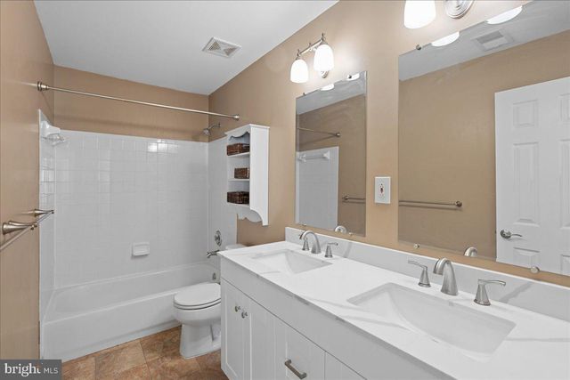 5730 ROCKSBURY LN, Woodbridge, VA 22193