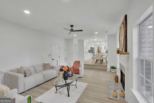 7094 DESHON BEND Circle, Lithonia, GA 30058