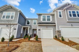 9110 Pagoda Oak Drive, Charlotte, NC 28269