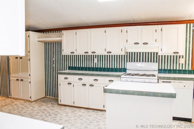 20 Spike Avenue, Mcalester, OK 74501