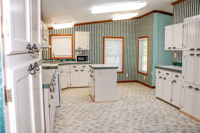 20 Spike Avenue, Mcalester, OK 74501